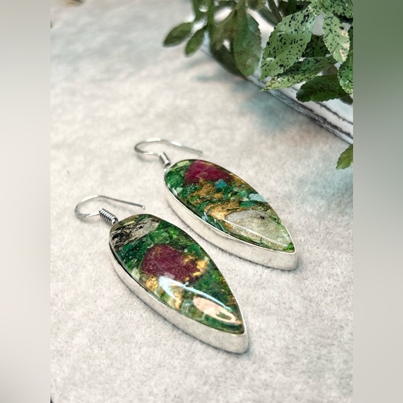 OYSTER TURQUOISE EARRINGS - Picture 7 of 7